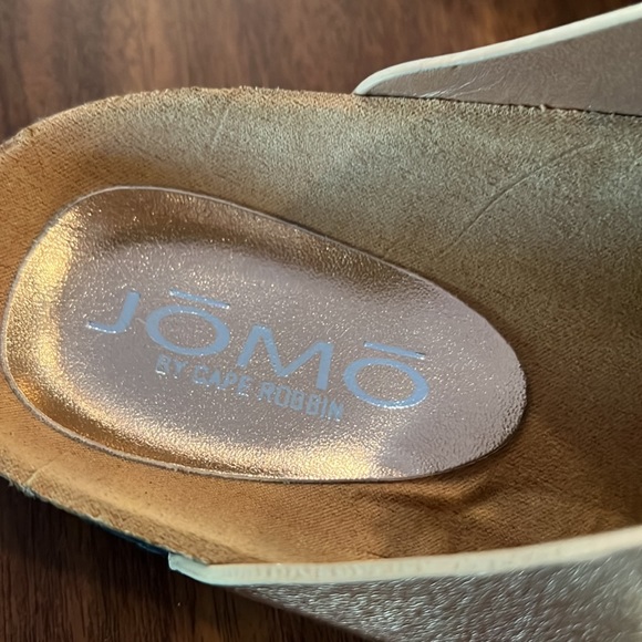 NEW without box slip on rose gold mules size 7 - Picture 3 of 5